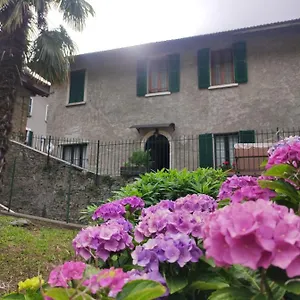 Casa Angela Perledo